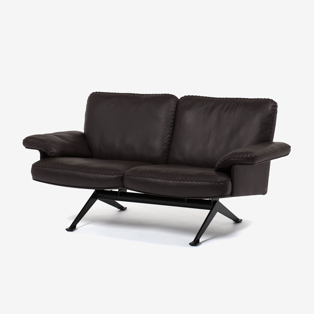 de Sede（デセデ）ラブソファ「DS-31/102」革ダークブラウン色