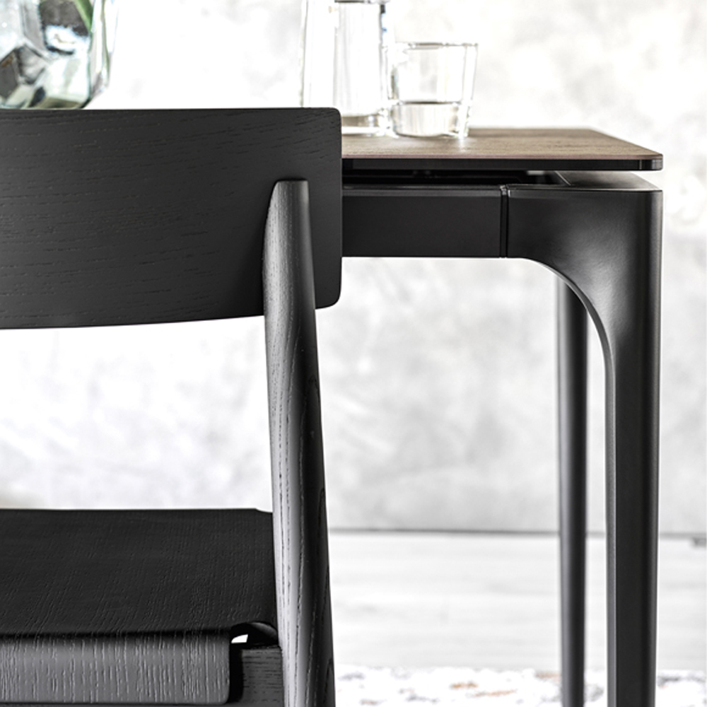 Calligaris（カリガリス）伸長式ダイニングテーブル「Silhouette CS4125-R」 幅160-220cm 天板セラミックガラス