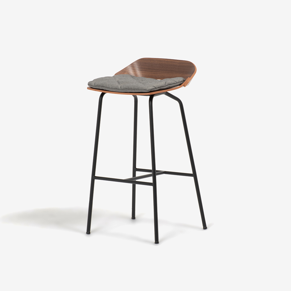 ROLF BENZ（ロルフベンツ）カウンターチェア「650」アメリカンウォールナット 布ブラックグレー色【次回入荷未定】