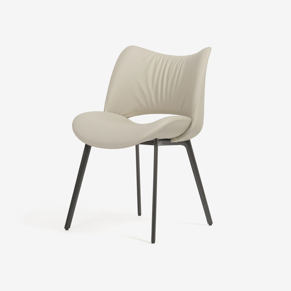 PoltronaFrau(ポルトローナ・フラウ)ダイニングチェア「ナイス」革スタッコ色 #SC05 Stucco