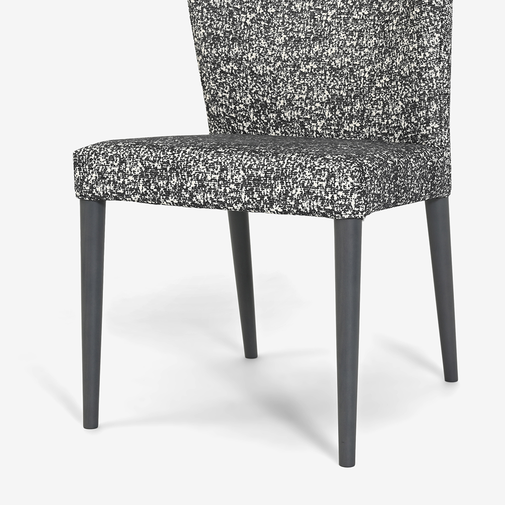 ligne roset（リーン・ロゼ）ダイニングチェア「ロゼチルコ」布＃RJ-627 脚グレービーチ【受注生産品】【LIGNE ROSET FAIR 6月28日(日)まで15%OFF】