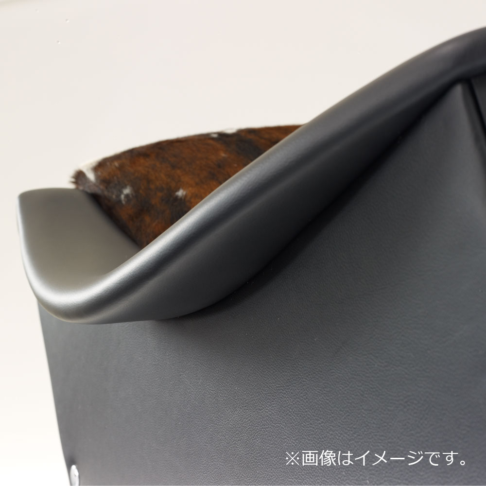 PoltronaFrau（ポルトローナ・フラウ）ラブソファ「デッザ」革ブラック色 座面カウスキン