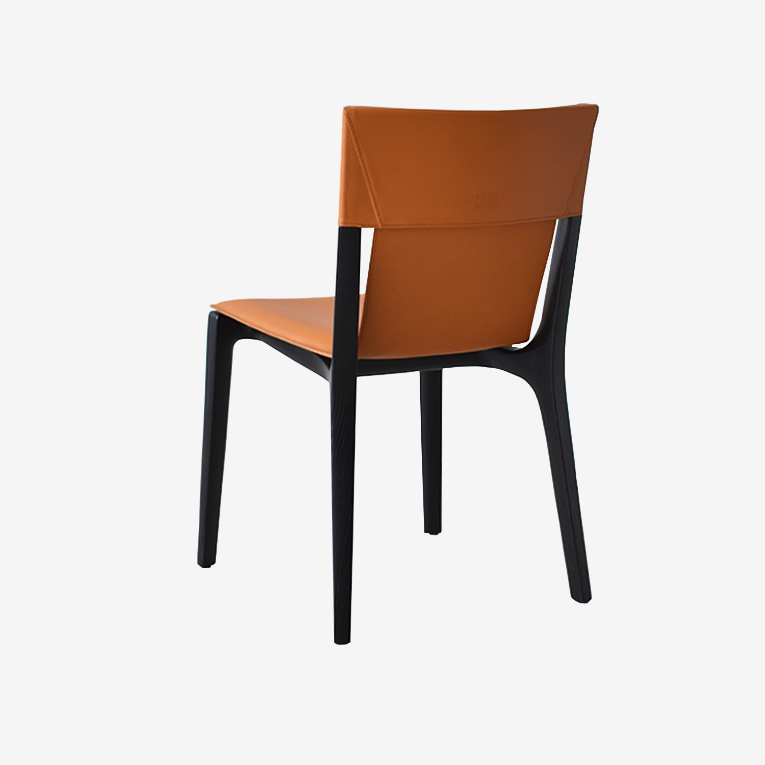 PoltronaFrau（ポルトローナ・フラウ）ダイニングチェア「イサドラ」革キャメル色 木部ダークブラウン色