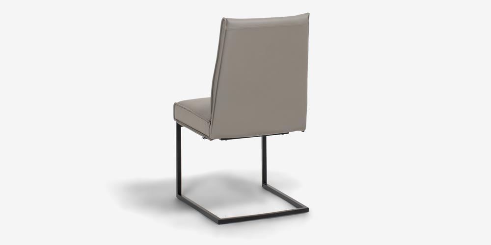 背面